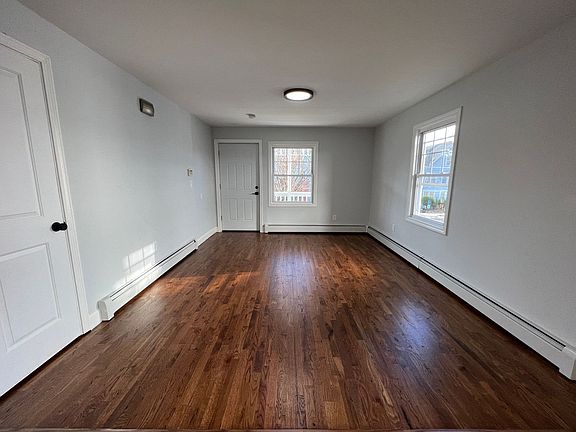 2nd image of 253 Sheffield Ave #1L