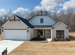 13946 Glenview Dr, Northport, AL 35475