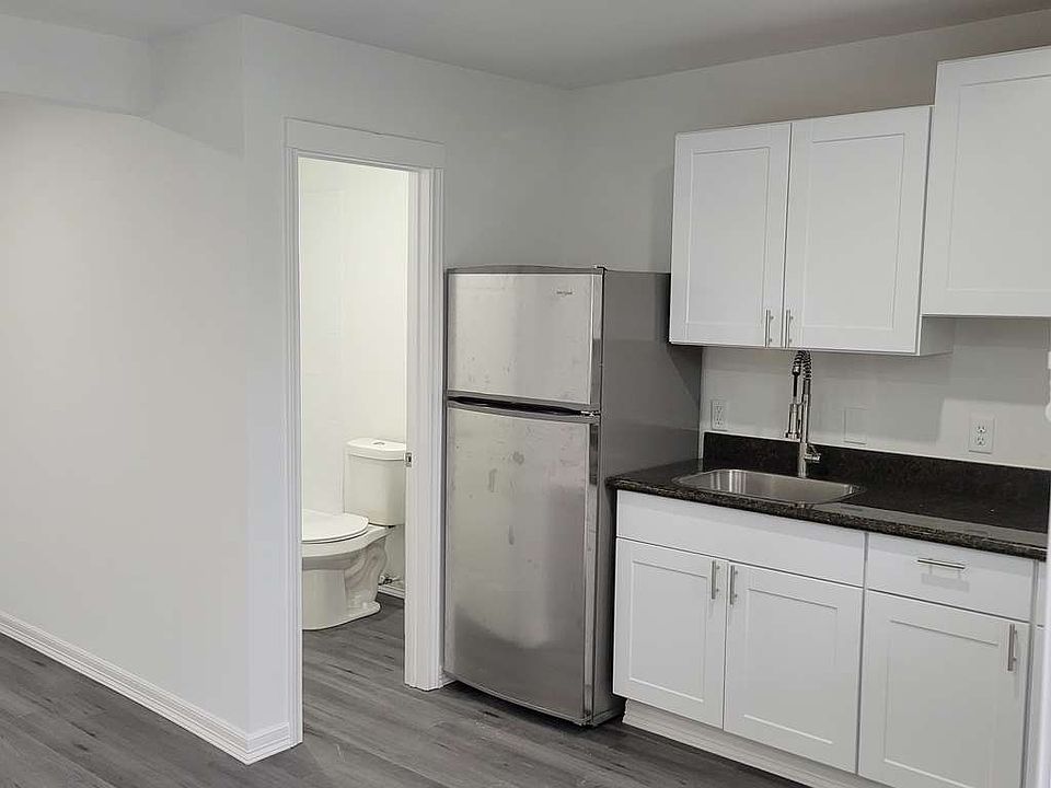 2nd image of 8609 Meta St #4