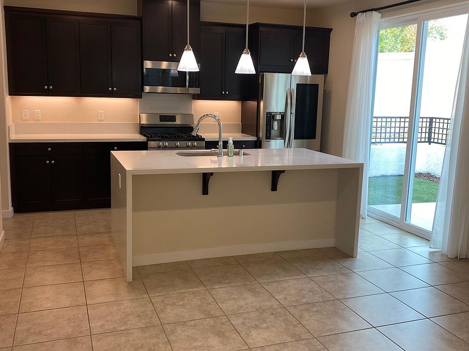 1st image of 4905 Regatta Ct