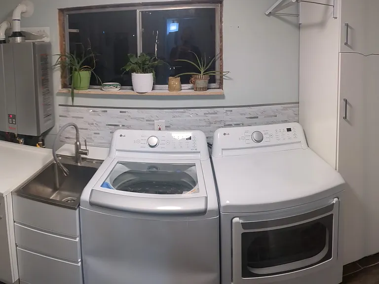 143 N 200 E — Photo 7