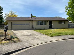 3088 Via Verde Cir, White City, OR 97503