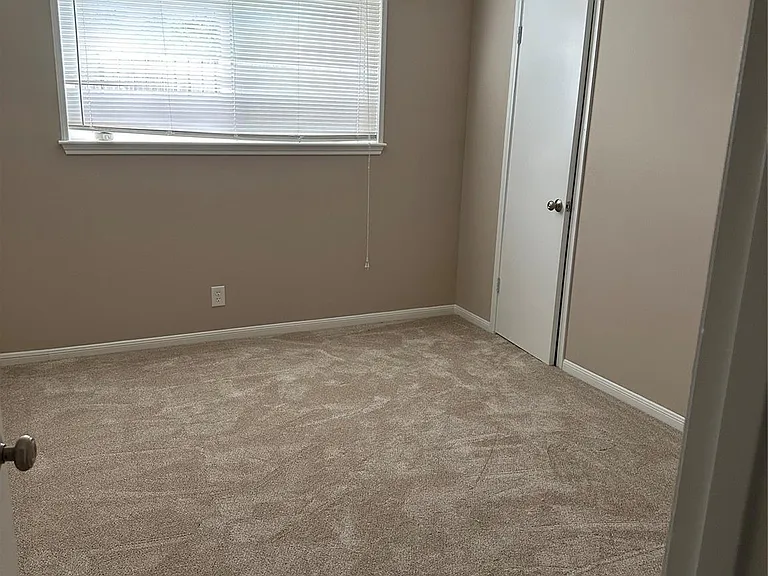 12831 Westhorpe Dr — Photo 11