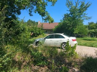 1830 Eager Rd, Howell, MI 48855