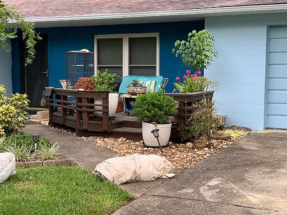 3rd image of 2268 NW 37th Pl