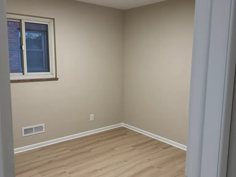 3009 Brookview Blvd — Photo 6