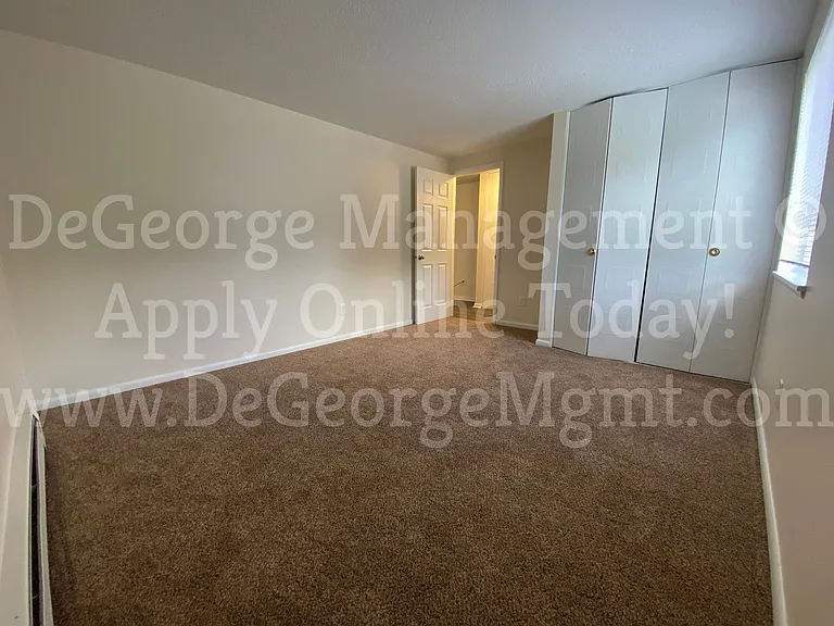 Avalon Apartments — Photo 43