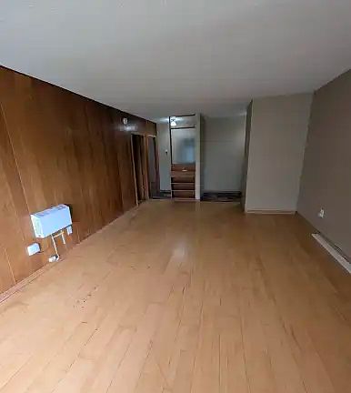 4th image of 3920 Robinson St #3920