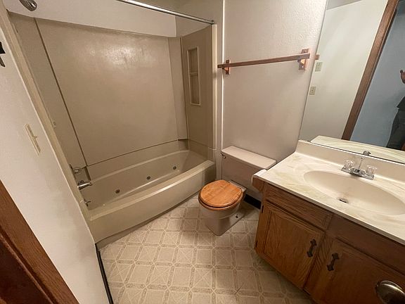 3rd image of 2902 Shadow Creek Dr #D303