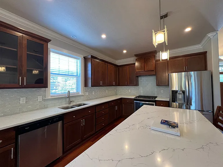 926 Robin Hood Ave — Photo 6