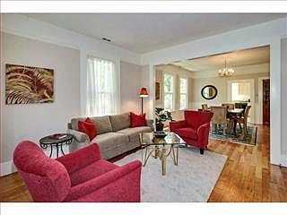 3rd image of 1011 Seabright Ave