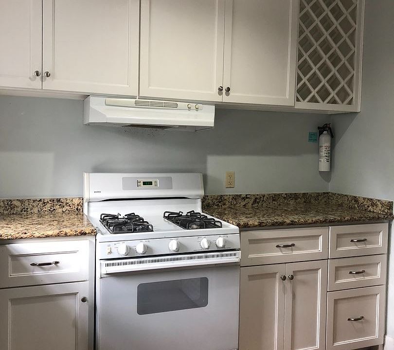 1st image of 126 Lincoln Ct