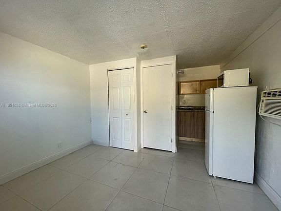 2nd image of 633 NW 15th Ave #11