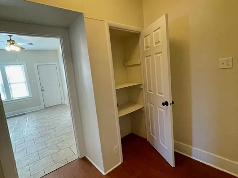 303 S Taylor St — Photo 12