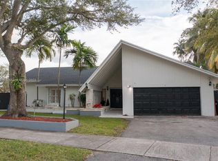 12726 SW 100th Ter, Miami, FL 33186