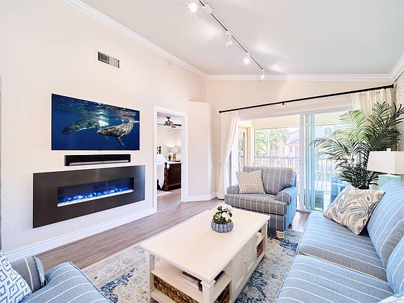 4th image of 19218 Glenmoor Drive