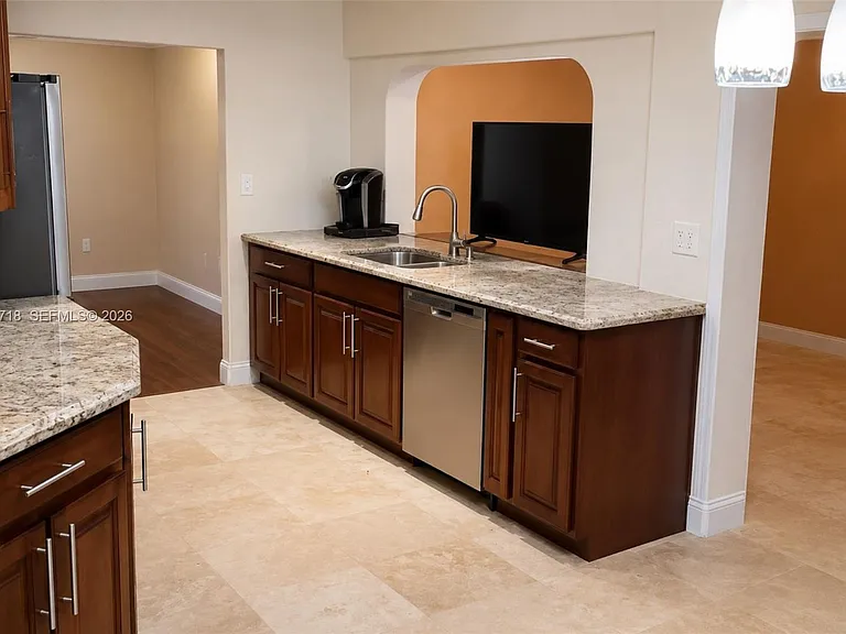 5062 NW 41st Pl — Photo 13