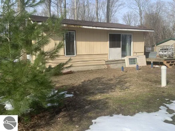 4150 Central, Interlochen, MI 49643