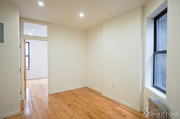 Rented by City Connections Realty | media 26