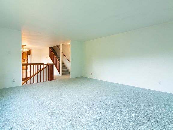 Living Room/ Entry Way