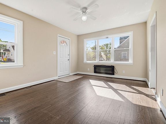 4th image of 8444 Garden Rd