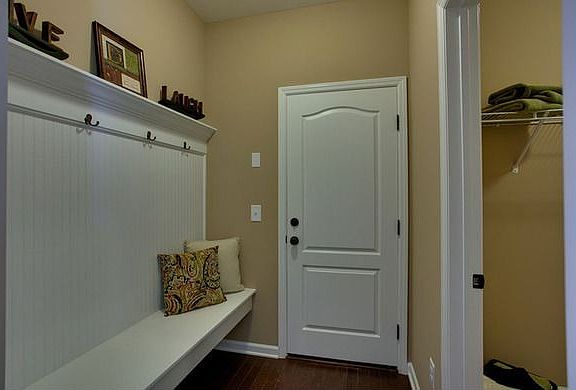 The Marion II Family Foyer with bench