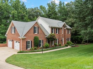 3899 Deer Run Dr NE, Conover, NC 28613