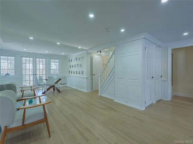 6 bed, 6.0 bath, 4000 sqft, $15,000 — Photo 3