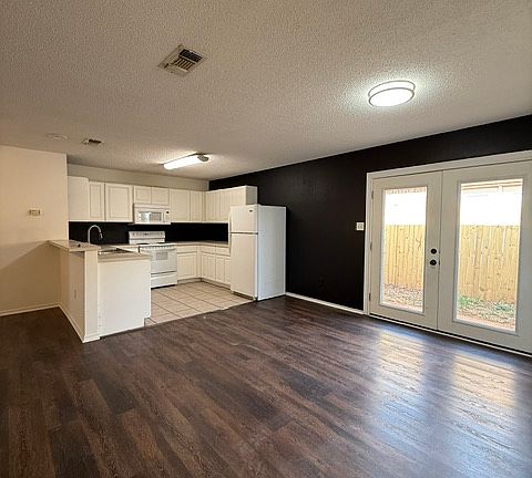 5th image of 6314 7th St Unit 1
