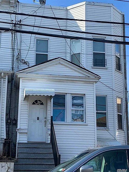1st image of 3136 102nd St