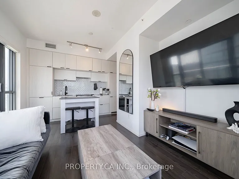 159 Dundas St E #1506 — Photo 3