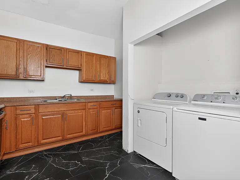 1225 Scott St — Photo 7