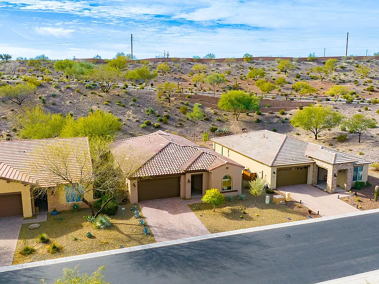 3289 Maverick Dr — Photo 16
