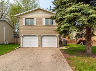 3033 20th St S, Fargo, ND 58103