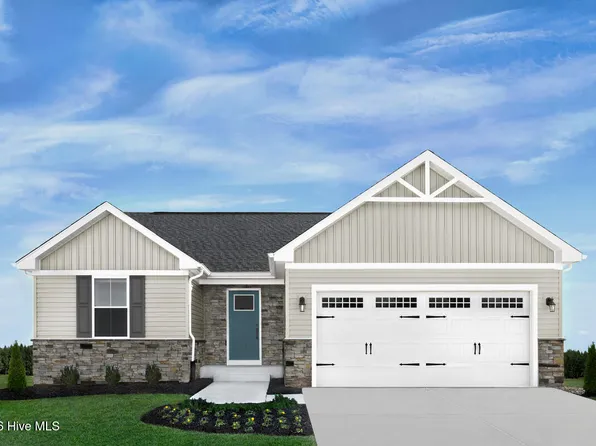 4077 Farmfield Drive, Navassa, NC 28451