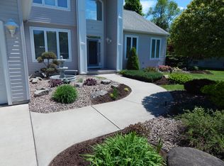 42 Oneida View Dr, Pennellville, NY 13132