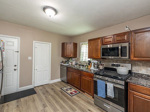 4th image of 5811 Bridge Ave #2520DBABC