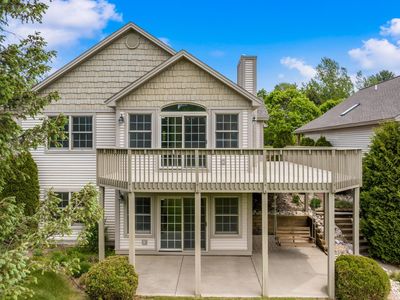 2841 E Crown Dr, Traverse City, MI, 49685