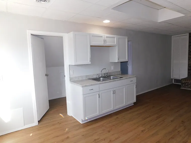 1207 Tree Top Ln #A — Photo 3