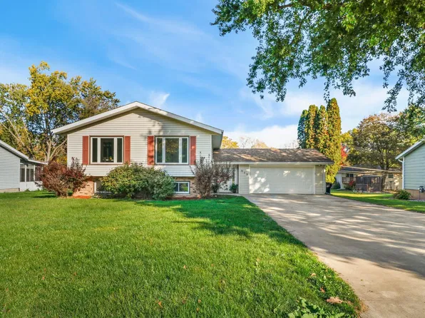312 Meadow Ln, Deforest, WI 53532