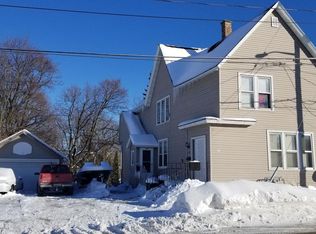 1305 S 10th St, Manitowoc, WI 54220