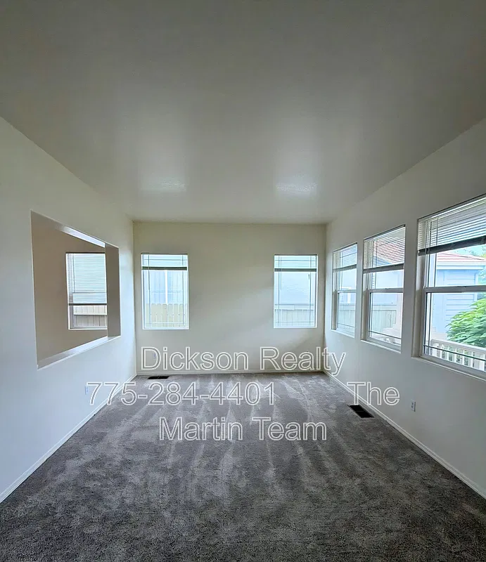 3 bed, 2.0 bath, 1480 sqft, $2,700 — Photo 3