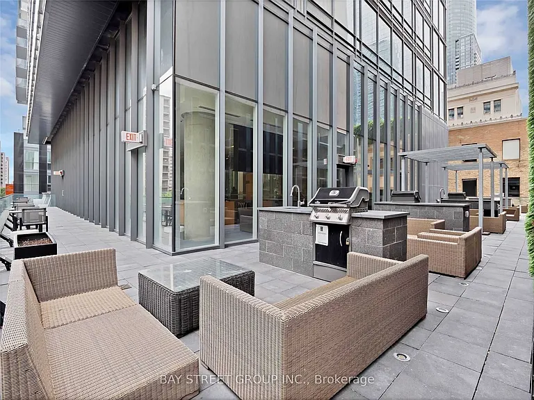 15 Grenville St #2103 — Photo 26