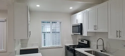 Remodeled 1 Bedroom Unit in Orange Photo 1 Remodeled 1 Bedroom Unit in Orange Photo 1