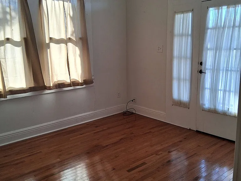 702-704 Williams Blvd #702 — Photo 1