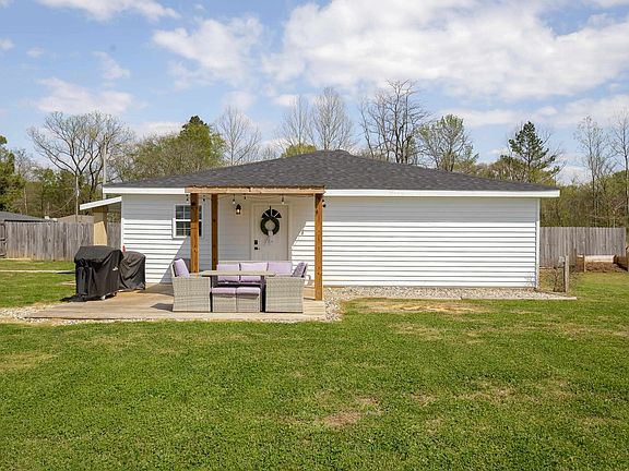 2nd image of 2962 Ricks Ln