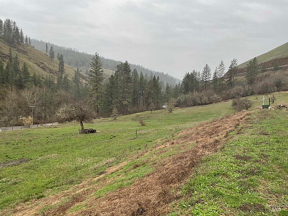 5th image of 1050 Cedar Ridge Rd