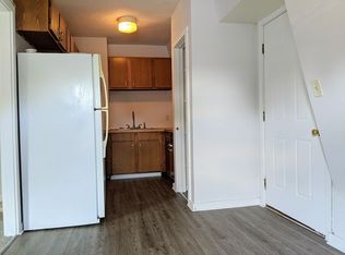 216 Glen St #B, New Britain, CT 06051