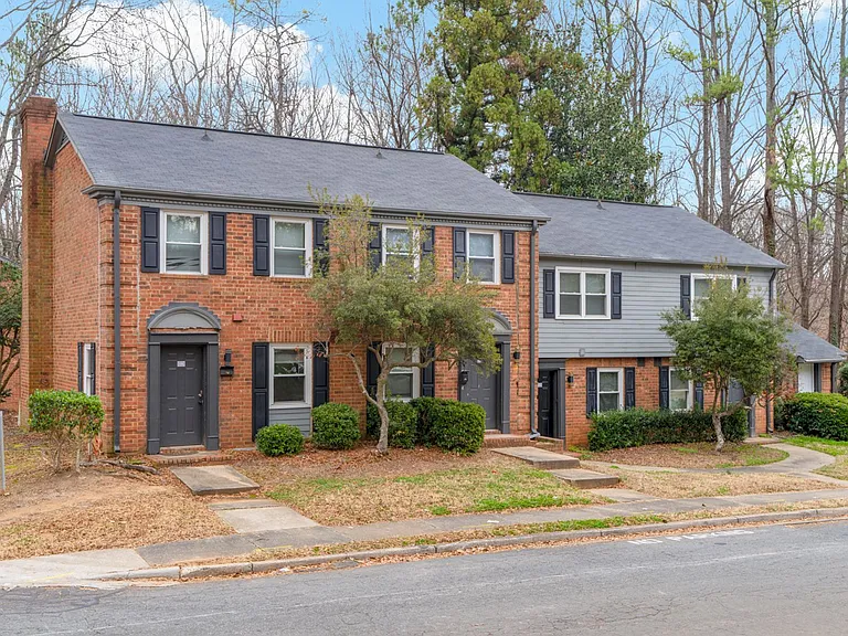 Park Fairfax Apartments — Photo 28