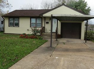 338 E 1st St, Deer Park, TX 77536